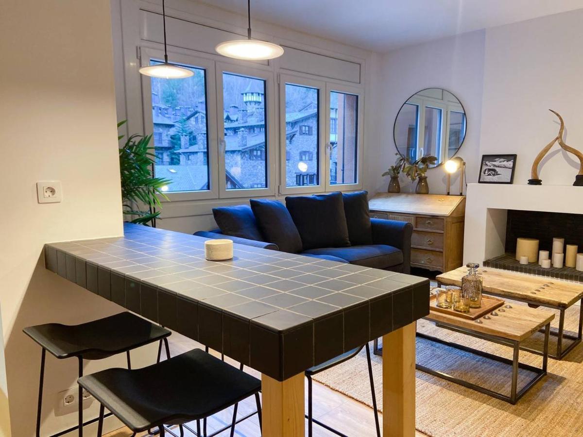 Uenik - Rustico & Moderno En Arinsal - Esqui Lägenhet Mas de Ribafeta Exteriör bild