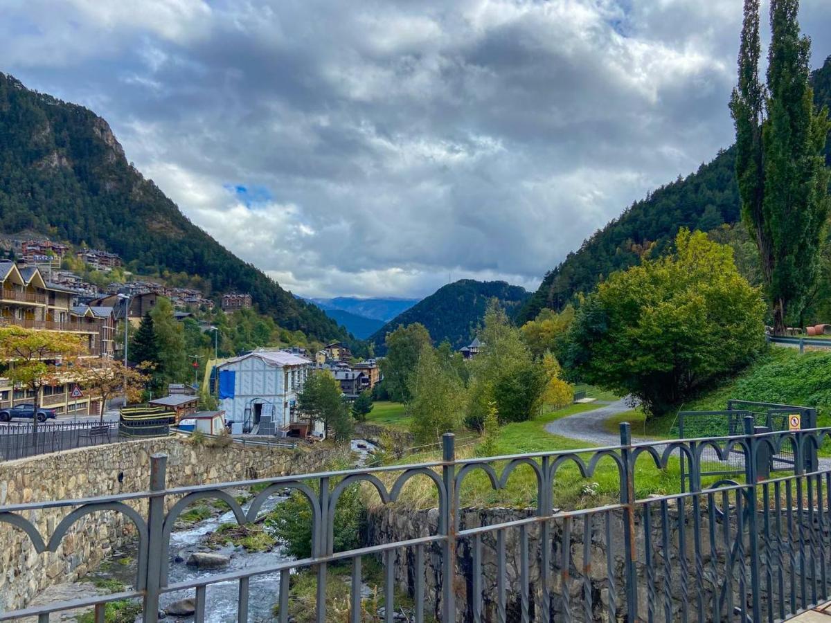 Uenik - Rustico & Moderno En Arinsal - Esqui Lägenhet Mas de Ribafeta Exteriör bild