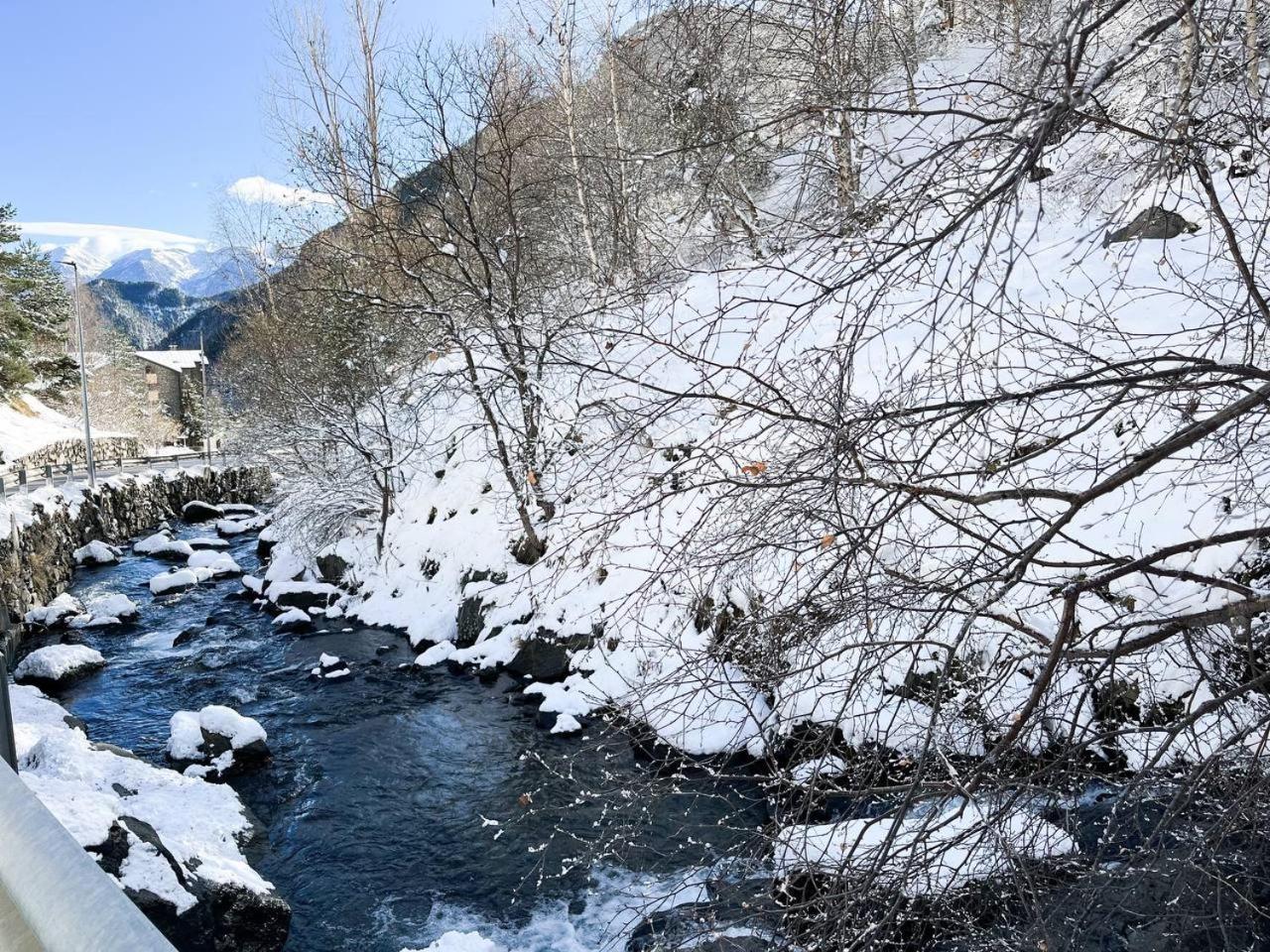 Uenik - Rustico & Moderno En Arinsal - Esqui Lägenhet Mas de Ribafeta Exteriör bild